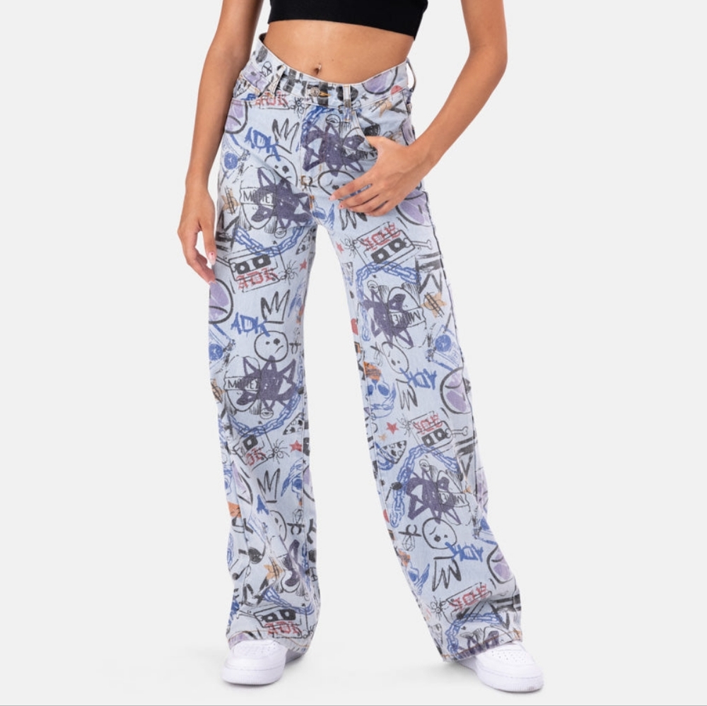 Adika Tag Graffiti Print Jeans